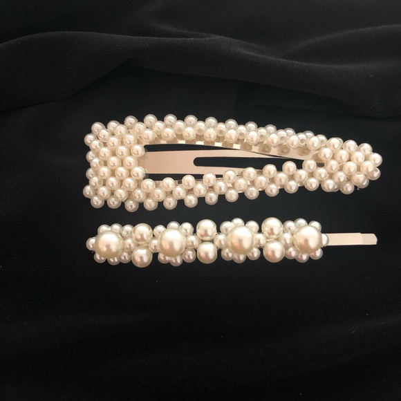 💫 Pair of Pearl Hair Clips - Picture 1 of 6